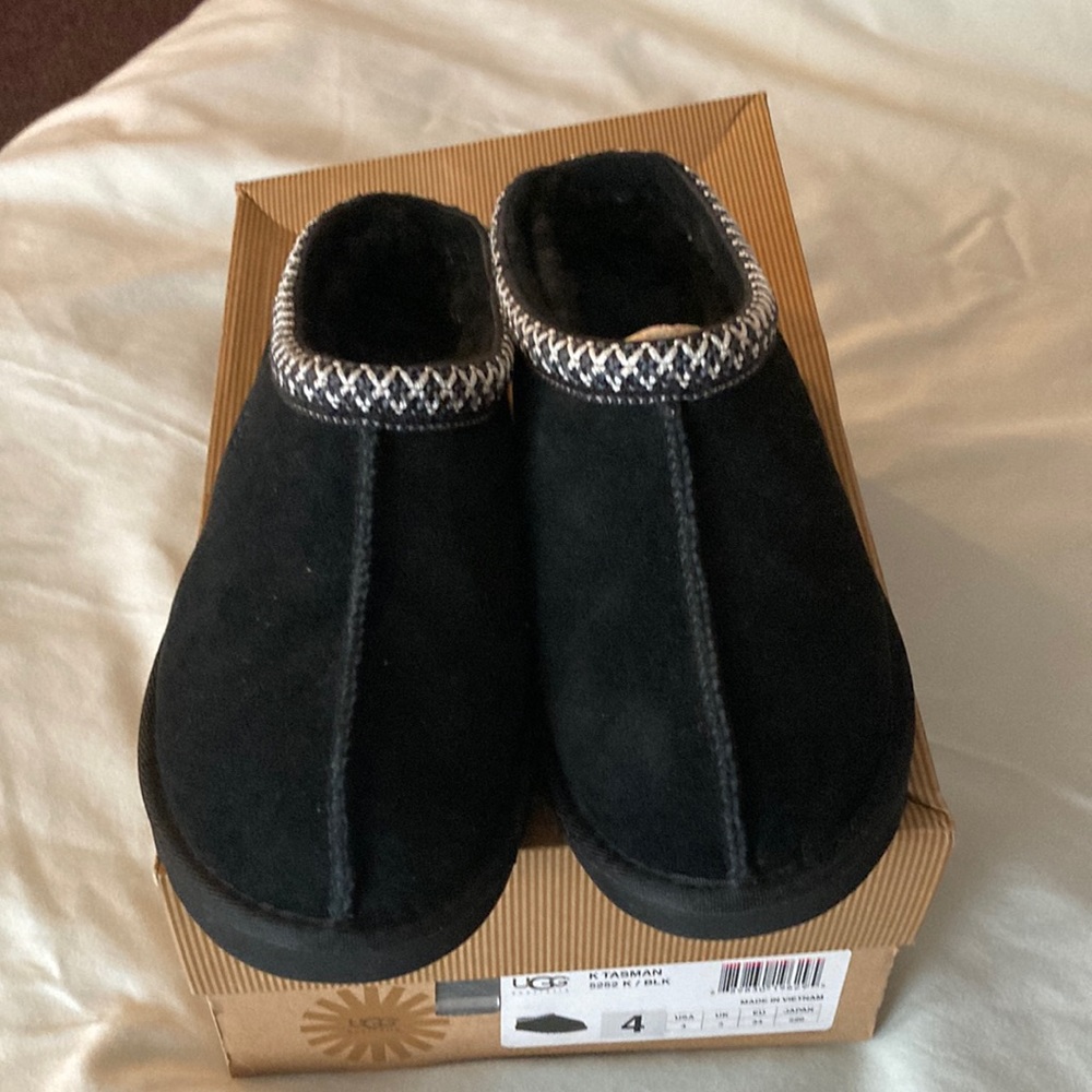 UGG slip on